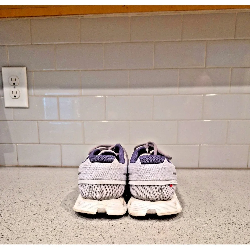 On Cloud 5 Running Shoes AUTH Glacier White Men's US 9 EU 45 Sneakers